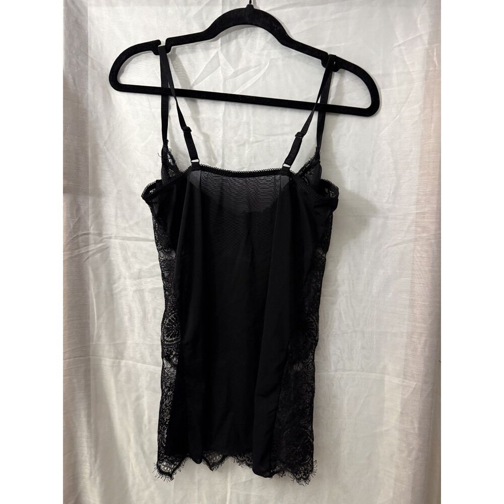 BESIRED Black Floral Lace Camisole — Large